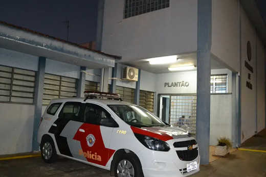 Na Delegacia. Delegado recebeu os dados encaminhados pela PM