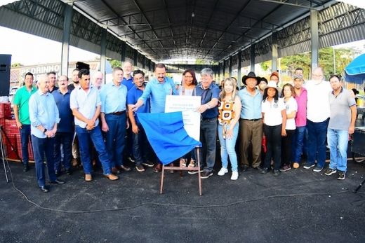 Defronte ao Pavilhão. Realizado na tarde da quarta-feira (26), ato inaugural foi prestigiado por diversas autoridades