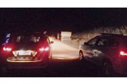 Na Rodovia Carlos Fernando Malzoni. Caminhões foram abandonados