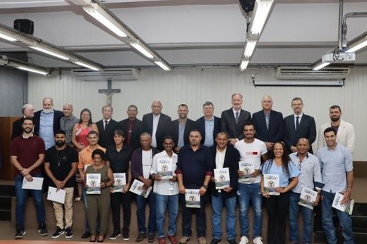 Na Câmara. Quatorze certificados foram entregues no último dia 5