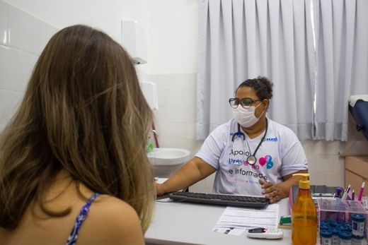 Na rede municipal de saúde. Exame visa à  saúde e garantia de vida das mulheres