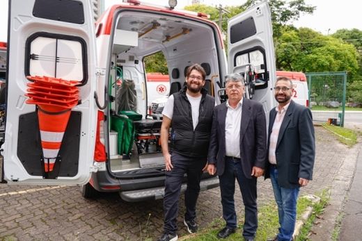 Willian Bassi, Cido Ferrari e Faro Reguim. A nova Unidade de Suporte Avançado do Samu é equipada com alta tecnologia