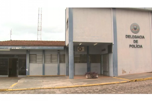 Aluno com droga. Estudante de 17 anos foi levado à Delegacia, onde teve a droga apreendida