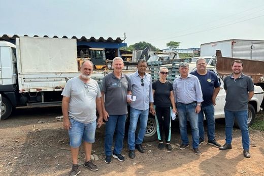 Entrega de bens. Objetivo é contribuir com a saúde financeira das instituições
