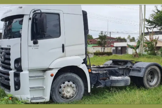 Carreta encontrada. Veículo foi roubado em Gavião Peixoto
