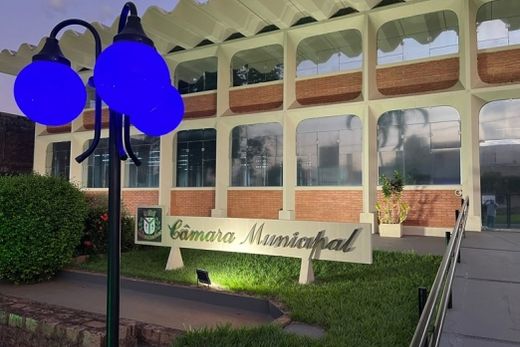 Iluminação especial. Iniciativa faz parte da campanha internacional Novembro Azul
