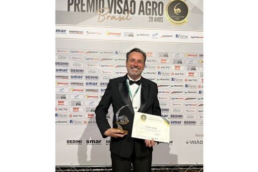 CEO da Baldan, Celso A. Gusmão Ruiz, divide méritos da premiação com colaboradores