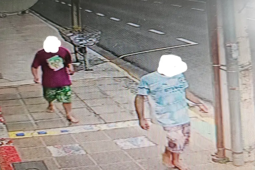 Loja furtada. Câmeras de monitoramento registraram a ação dos criminosos
