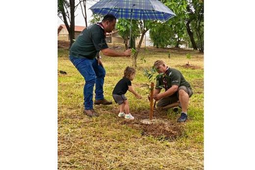 Debaixo de chuva. Matão+Verde também fez confraternização na última atividade realizada em 2023