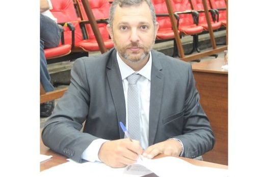 Everaldo de Carvalho é psicólogo e pós-graduado em Logoterapia