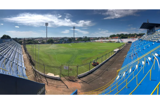 No Estádio 'Dr. Hudson Buck Ferreira'. Jogo tem início às 15 horas desta quarta-feira (28)