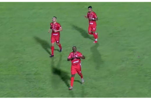 Léo Mineiro foi o destaque da partida