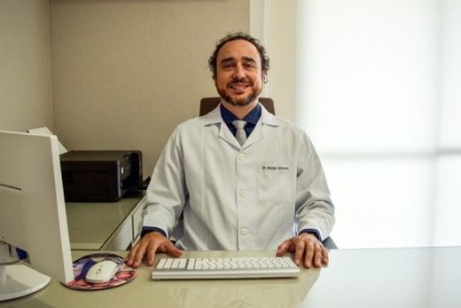 Henrique Carrascossi. Nefrologista reforça a importância de avaliar a função renal e identificar precocemente qualquer problema
