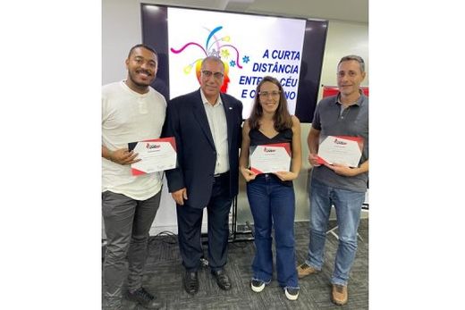 Lucas Marcelino, Tatiane Degasperi e Rodrigo D'Andrea receberam os ensinamentos do professor Djair de Souza