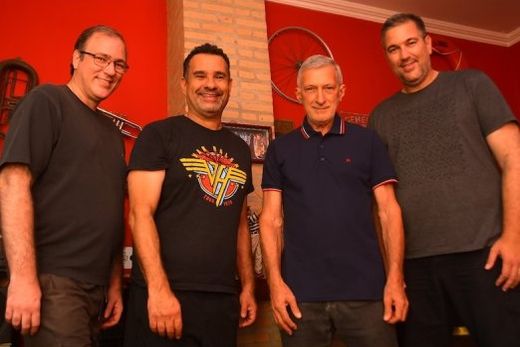 Quarteto. Os Moogies fizeram a primeira apresentação no último dia 9 de março