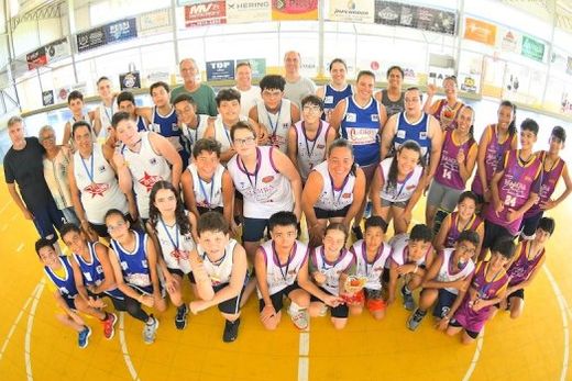 Jogadores das categorias Sub-14 Masculino/Feminino Livre