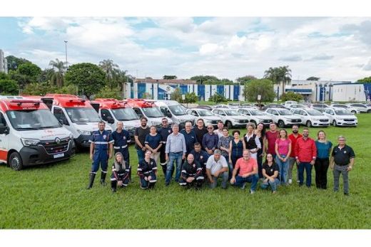 Frota renovada da Saúde foi apresentada na frente da Prefeitura. Samu agora conta com três Unidades de Suporte Básico e uma Unidade de Suporte Avançado
