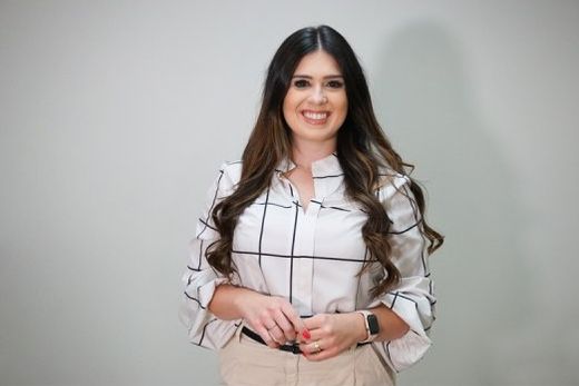 Fernanda Sedenho Martins. Advogada destaca quais leis preservam a integridade dos mais jovens