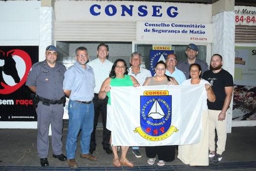 Membros do Conseg-Matão. Reuniões são realizadas na sede da entidade, instalada em um box na Estação Rodoviária 'Prefeito Martins de Castro'
