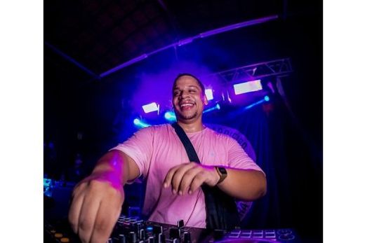 DJ Fulô. Uma das atrações do Circuito Sesc promete embalar a 'Rua do Esquenta'