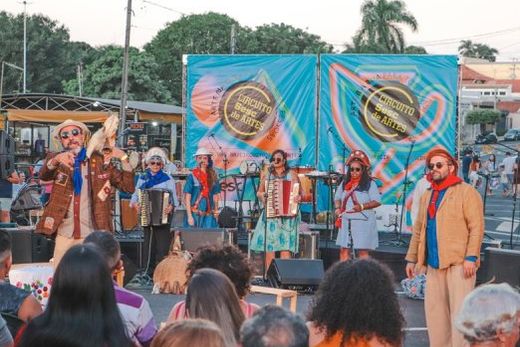 'A casa de farinha do Gonzagão'. Peça de teatro musicada foi uma das atrações do Circuito Sesc de Artes