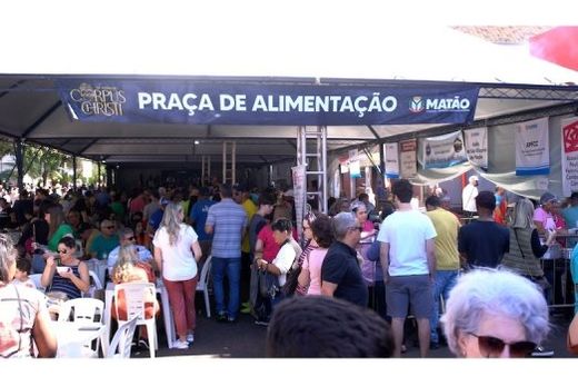 Praça de Alimentação. Entidades assistenciais atuarão nas tendas instaladas tanto na Rua do Esquenta (dia 29) quanto na Praça Central (dia 30)