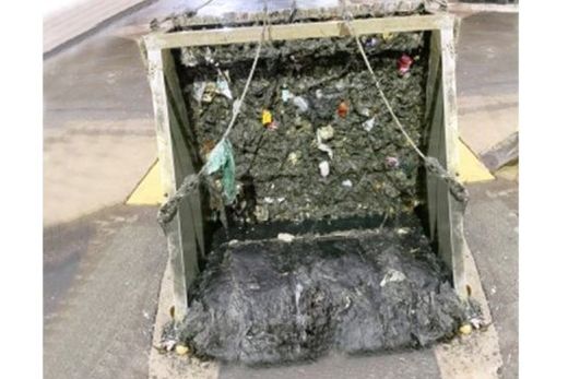 Esgoto atípico abrange qualquer substância ou material lançado nas redes de esgoto que não seja tratável pela Estação de Tratamento de Esgoto (ETE)