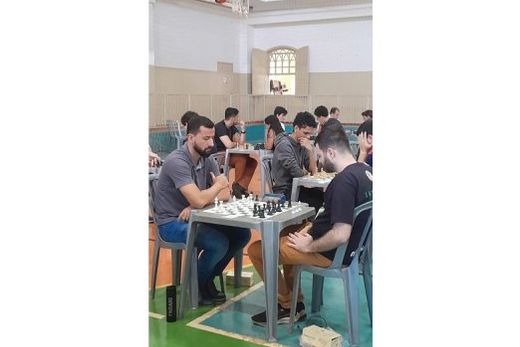 Destaque. Fabiano Vidoto (à esquerda) teve cinco vitórias e apenas uma derrota no torneio