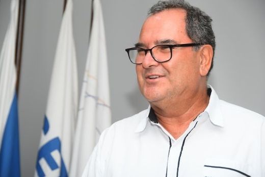 Toninho Giannini. "A palestra nos trará conhecimentos sobre o impacto da Inteligência Artificial (IA) no varejo e como os empresários devem se adaptar a esse novo desafio"