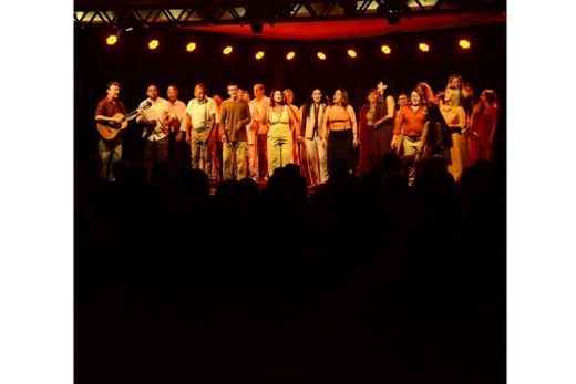 O Sorema Canto Livre. No repertório do novo espetáculo, canções de Tom Jobim, Milton Nascimento, Caetano Veloso, Arnaldo Antunes, Beto Guedes, entre outros