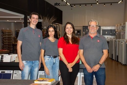 A equipe da ABC da Construção-Matão. Kayque Valente, Caroline Casagrande, Bianca de Toledo e Eduardo Bozelli