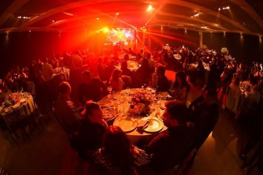 Uma grande noite. Evento teve gastronomia e música excelentes, sorteio de brindes, intercâmbio e ânimo renovado