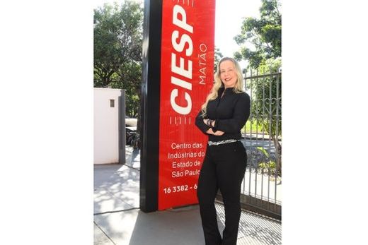 Isabelle Bambozzi. "O Almoço de Negócios é uma excelente oportunidade para ampliar conhecimentos sobre o assunto Reforma Tributária, bem como promover contatos e intercâmbios"
