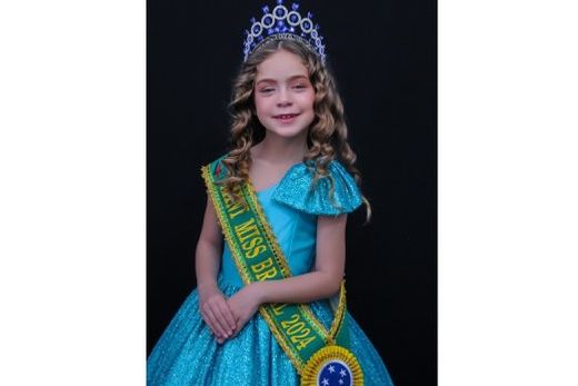 De Matão para o universo. A Mini Miss Brasil 2024, Sophia Carolina Gonçalves, vai concorrer ao título internacional