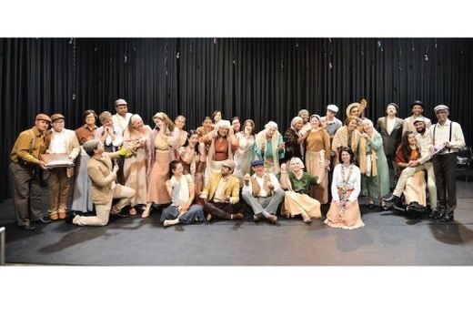 Elenco do concerto cênico. Durante pesquisa, integrantes constataram que a música foi o grande elo emocional da terra natal dos imigrantes italianos com as terras brasileiras