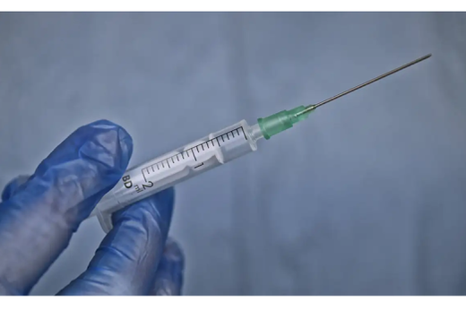 Prevenção. Vacinação em duas doses, com intervalo de quatro semanas entre as aplicações, é uma das medidas preventivas