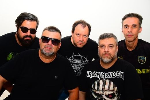 O quinteto da Brimstone. Gustavo Miquelini, Fábio Tieni, Leandro Pironcelli, Zé Carlinhos Monnazzi e Jerry Deives