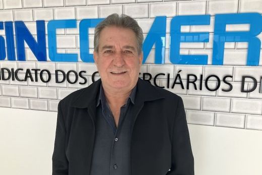 Ney Pelegrini. "O nosso desejo, além de manter todas as cláusulas de direitos, é conseguir aumento real de salário, ou seja, um índice de reajuste acima da inflação"