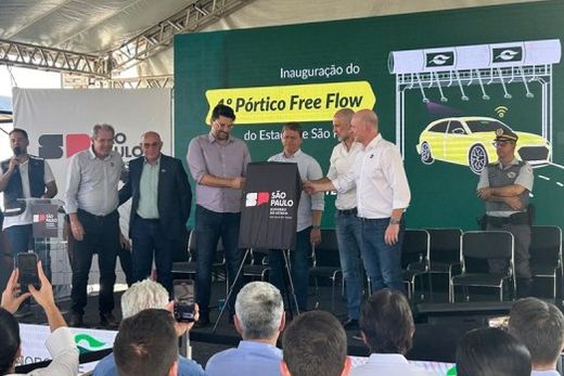 Tarcísio de Freitas esteve em Itápolis, no último dia 12