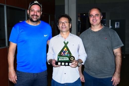 Juliano Rossi, Zezinho Cabelereiro e Paulo Caruzo. Na final, o campeão venceu Zeca Tolino por 2x1