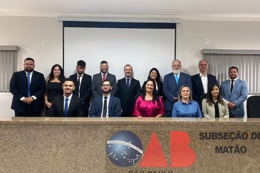 No auditório da OAB-Matão. Oito novos advogados prestaram juramento e receberam suas credenciais profissionais