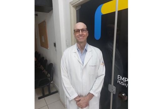Cesar Minelli. Neurologista salienta que o AVC é uma emergência médica que requer ação imediata