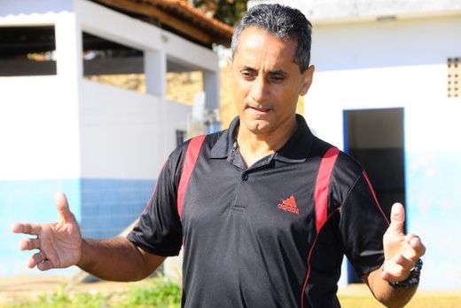 Zé Carlos. No dia 28 de julho de 2017, ele esteve em Matão para visitar a extinta Associação Atlética Bom de Bola, Bom na Escola