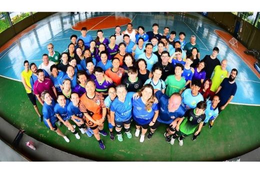 Atletas, comissões técnicas e apoiadores. No total, cinco equipes participaram no masculino e quatro no feminino
