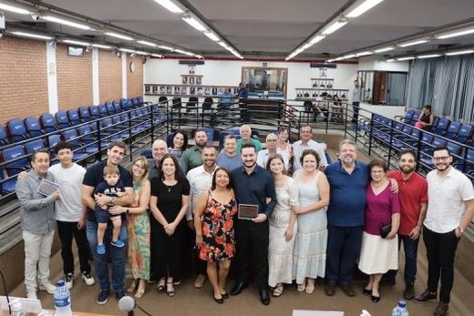 Solenidade. Títulos de Cidadania Matonense para Javier Marcelo Campos e Luiz Henrique Aizza foram entregues na segunda-feira (25), na Câmara