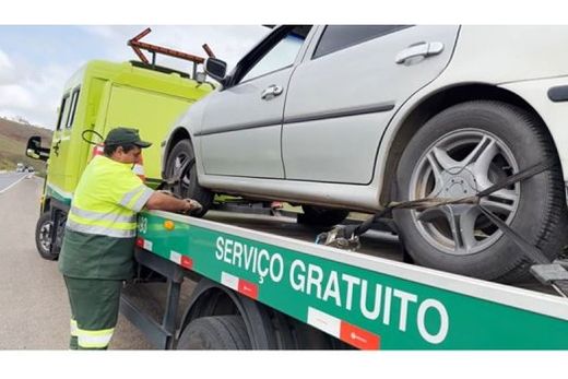Empresa ressalta a importância de revisar o veículo antes de viajar