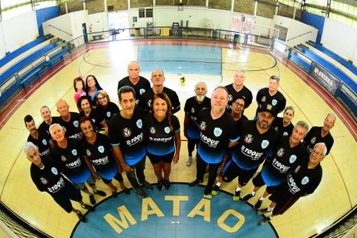 Jogadores atuais. Treinos dos times de Vôlei Adaptado acontecem no Ginásio de Esportes 'Armando Theodorico Gomes' (Ginasinho)