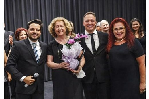 No auditório da Casa da Cultura. Danilo Gomez, Lídia D?Agostino, Ricardo Pereira e Eliana Saraiva, em homenagem à comunidade italiana