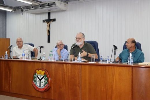 Indicação foi apresentada na sessão ordinária da última segunda-feira (17)