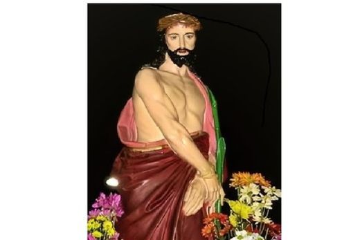 A imagem do Senhor Bom Jesus. Atualmente, ela está colocada na parede lateral da Igreja Matriz
